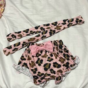 Ruffled 0-3 pink animal print shorts bloomers diaper cover w/ tie accent nwot